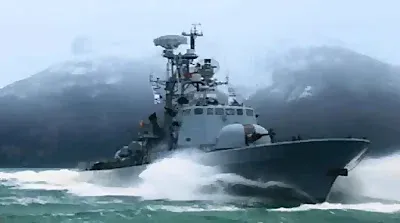 A ship of the Chilean Navy near the Golfo de Penas.