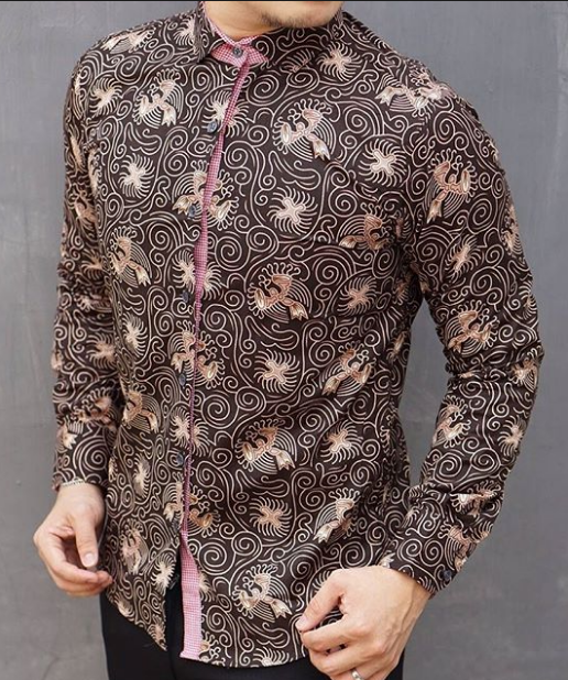  BusanaMuslim 15 Contoh Model Kemeja Batik Pria  Lengan 