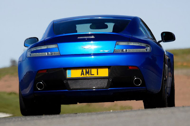 2012-Aston-Martin-V8-Vantage-S-back-exterior