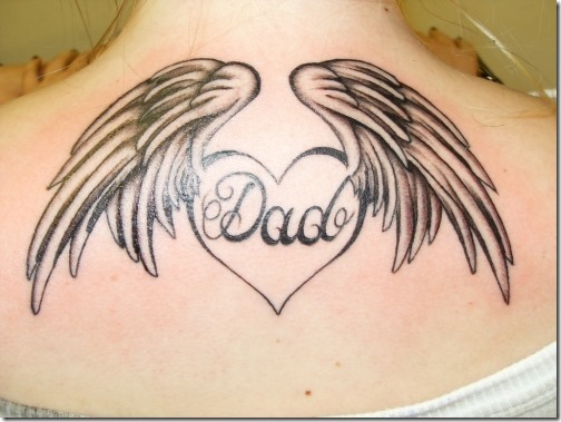 les_ailes_de_lange_de_tatouage_de_coeur