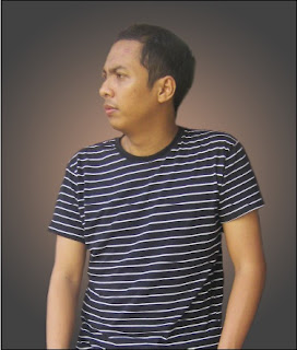 http://satores.blogspot.com/2015/04/cara-mudah-menghilangkan-mengganti-background-foto-dengan-photoshop.html