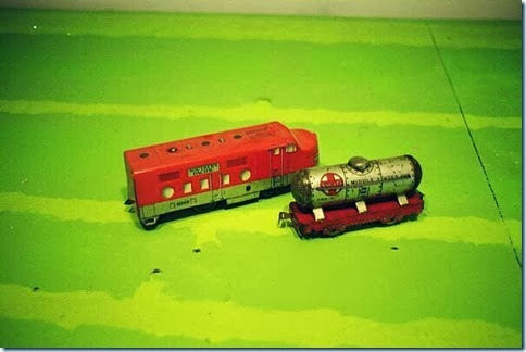 Marx #6000 Diesel & #553  6-in Tank Car