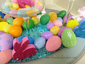 Easter decor, bunny rabbits, Easter eggs