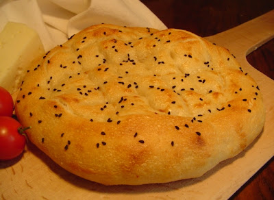 Ramadan Pide should be a recipe that can't be missing in a ramadan iftar.
