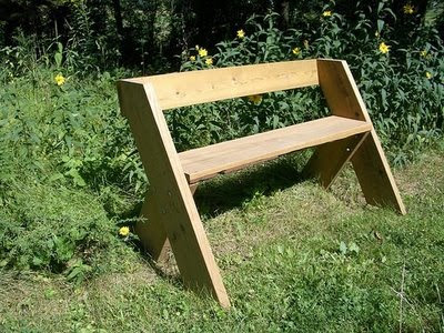 gardenhistorygirl: I could do this! The Leopold Bench