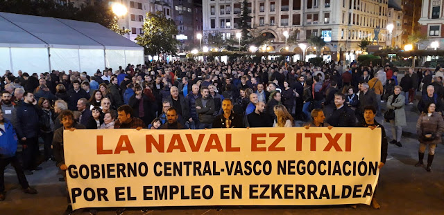 Manifestación en defensa de La Naval