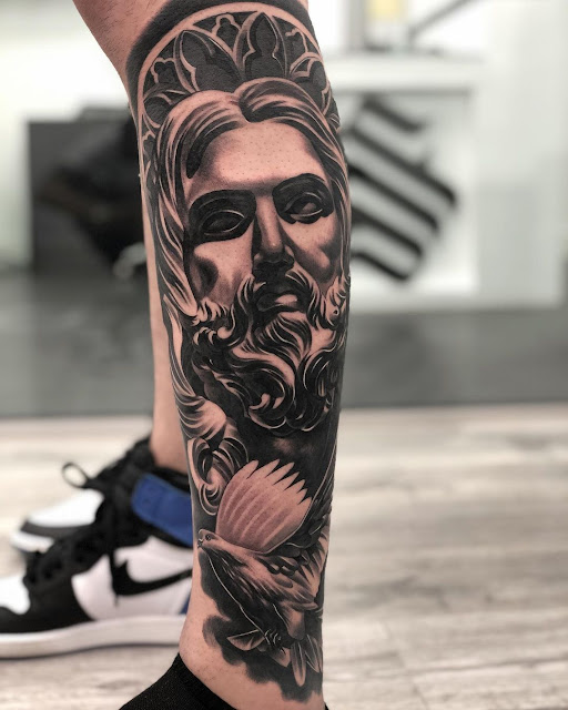 40 tatuagens masculinas nas pernas que farão você querer uma agora