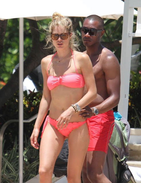 Doutzen Kroes: Coral Bikini South Beach Beauty » Gossip