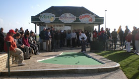 Minigolfer Richard Gottfried playing in the final of the 2009 World Crazy Golf Championships in Hastings