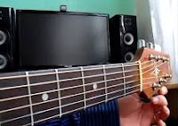 Akukepo | Belajar menyetel atau menyatem Gitar