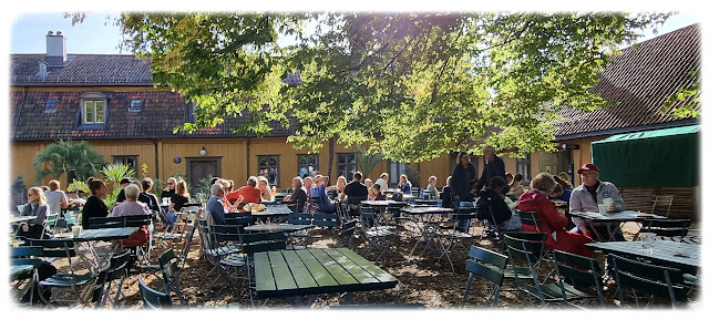 Kaféen Handwerk Botaniske i Tøyen hovedgård..