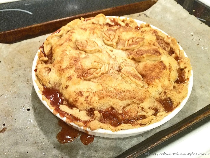 homemade apple pie