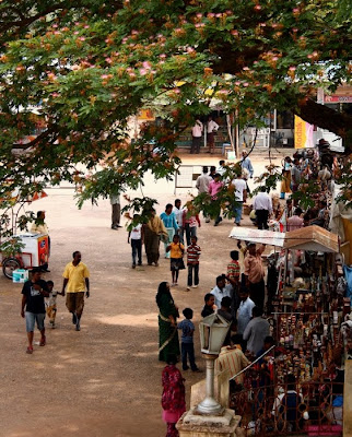 local road side sales market outside gumbaz mysore karnataka