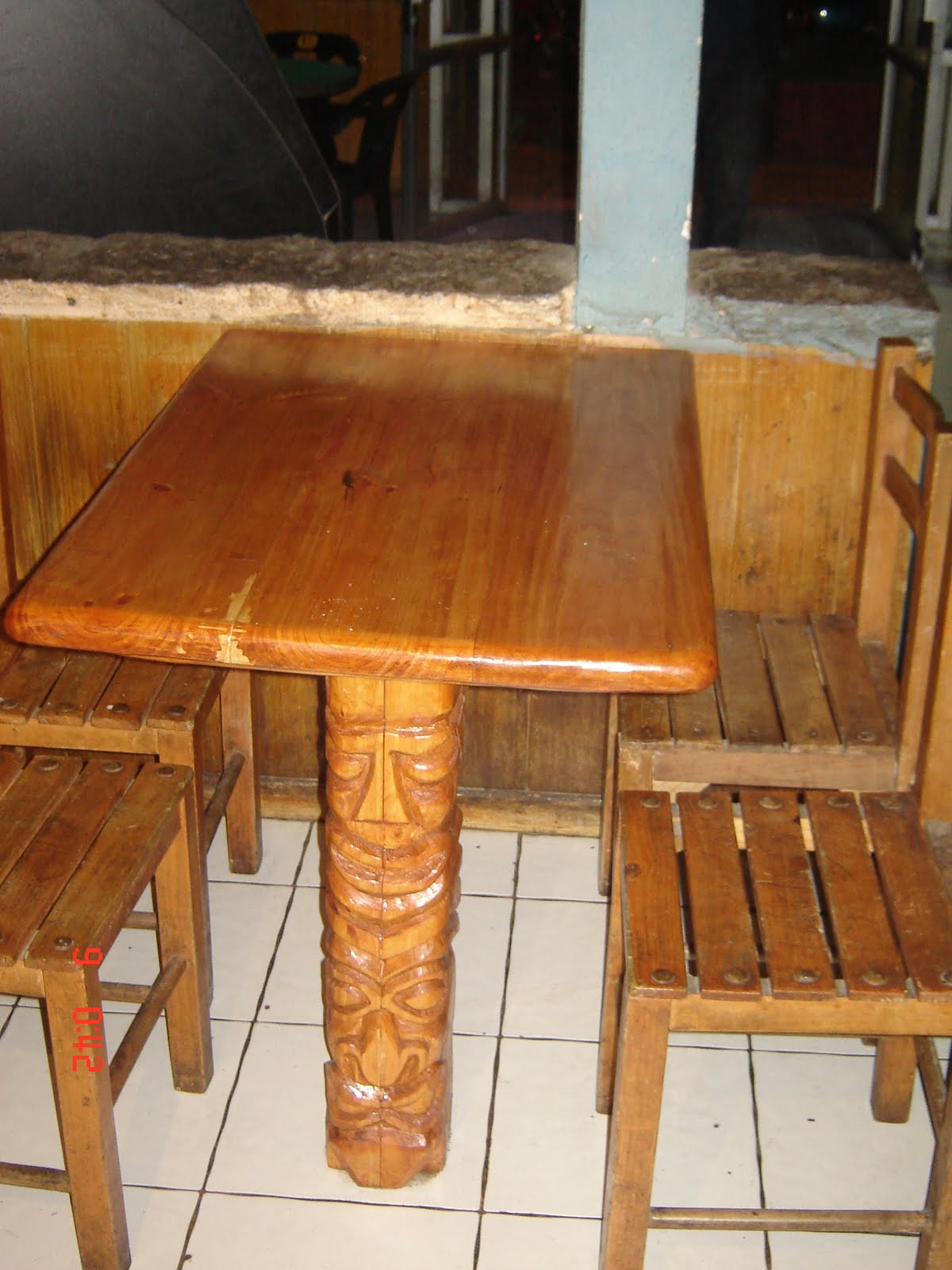 Muebles Rusticos Buin: Mesas para bares o restoranes