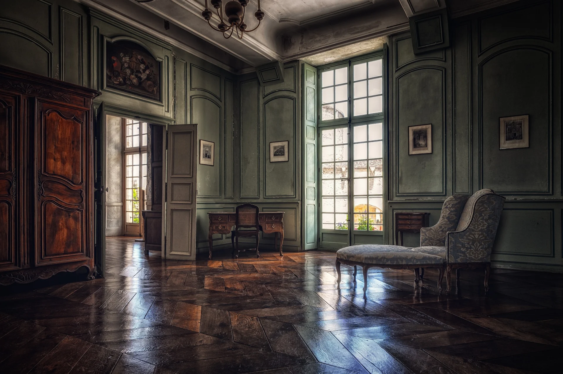 Preserving History: Floor Sanding for Antique and Vintage Homes