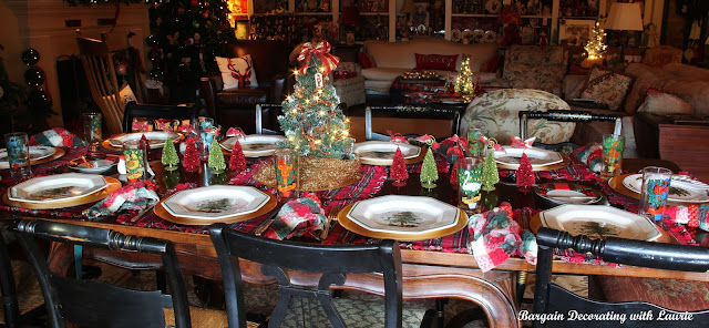 Christmas Tablescapes-Bargain Decorating with Laurie