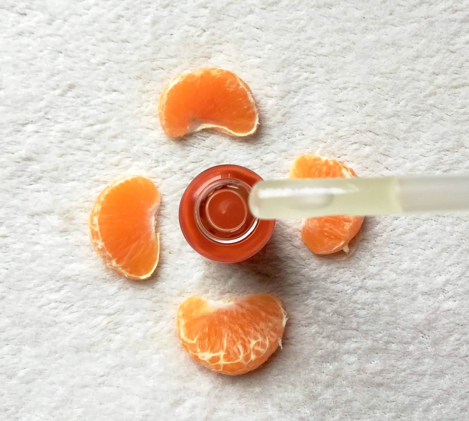 PURE VITAMIN C10 🍊, le nouveau sérum anti teint terne de la Roche Posay