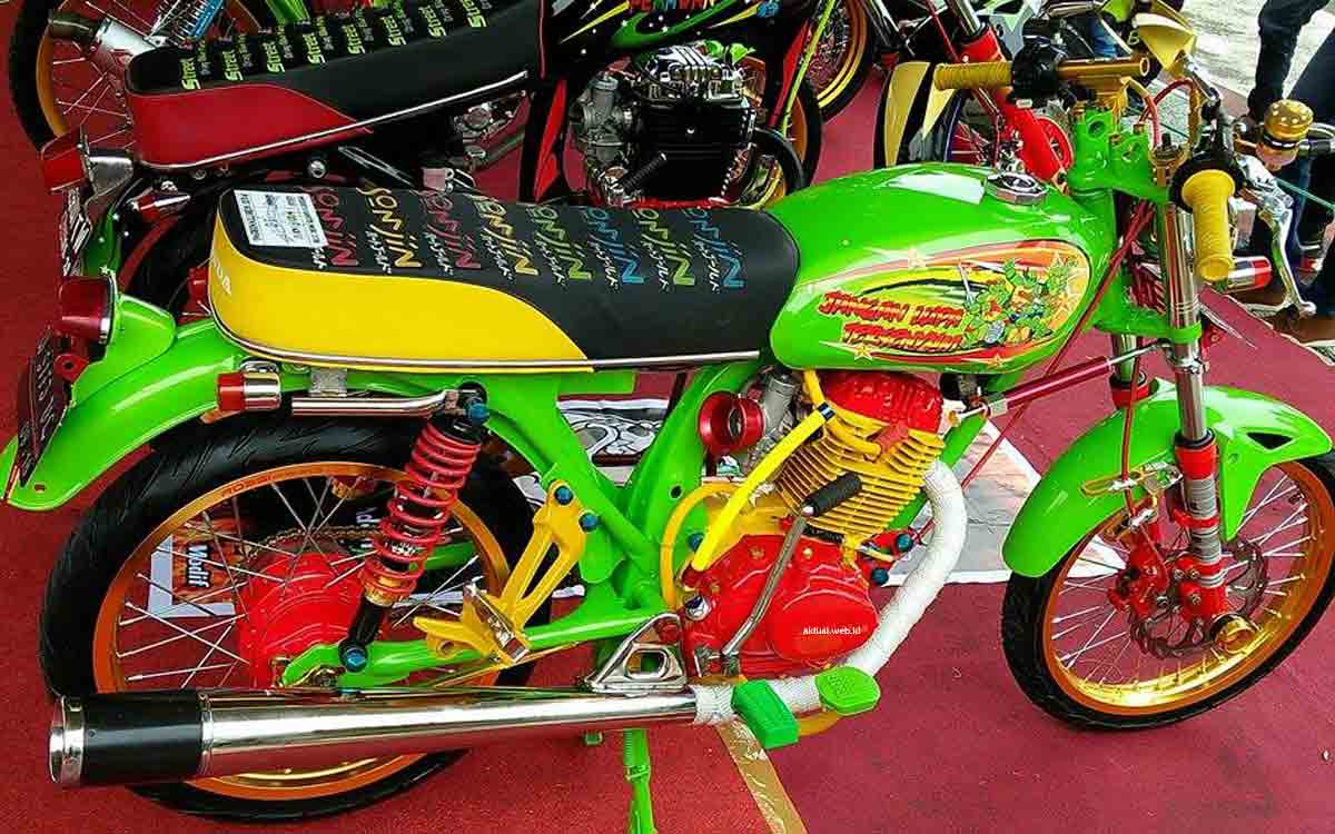 Modifikasi Cb Street Racing Terkeren Dan Terbaru 