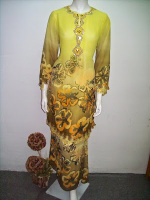 Model Kebaya Labuh Melayu Modern Terbaru