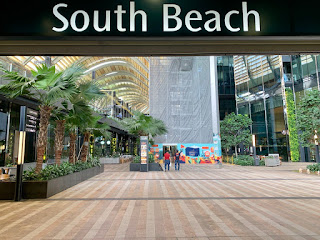 South Beach avenue (viewed from Esplanade MRT exit)