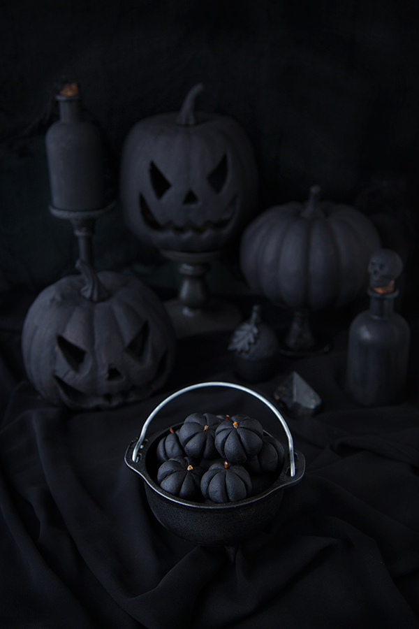 Mini Black Pumpkins