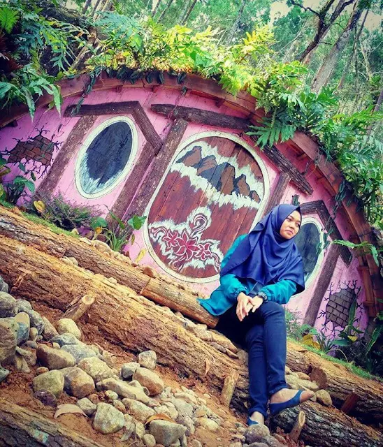 rumah hobbit bantul jogja