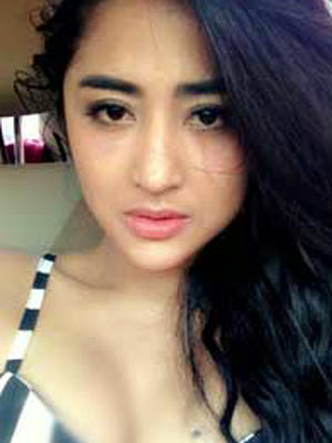 Foto Hot Seksi Dewi Persik