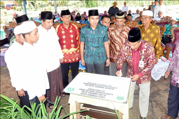 Ka.Kankemenag Tala Rersmikan MI Darussalam