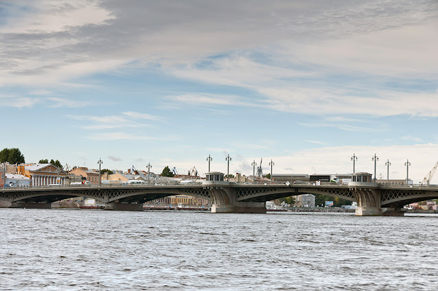 Panorama of the city from the Neva River (photo_6)