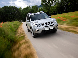 Revised Nissan X-TRAIL 2011 (3)