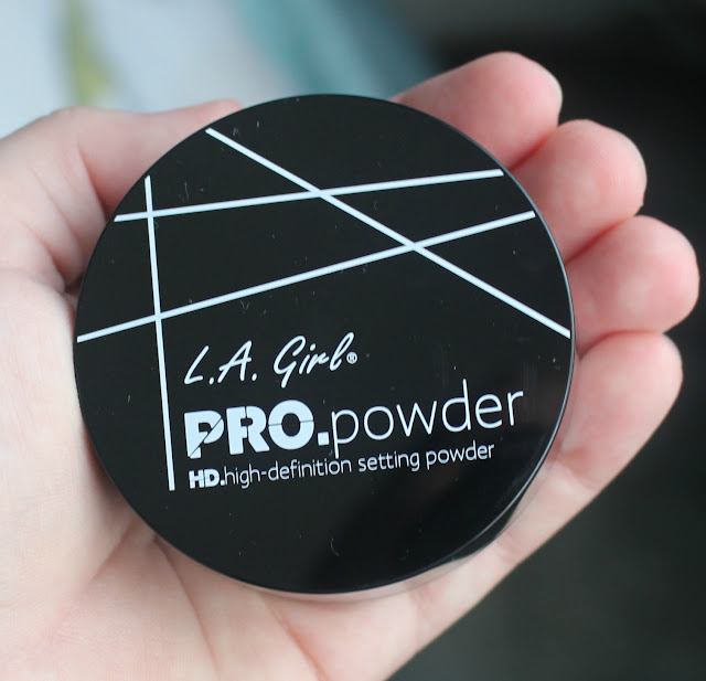 Photograph of L.A. Girl Pro HD Setting Powder in Translucent