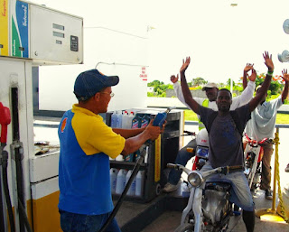 Industria y Comercio aumentará RD$3 pesos a precios combustibles a partir de este sábado 28 de abril