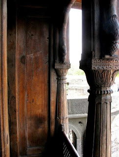 Exquisite pillars with carved teak wood