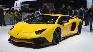 Lamborghini Aventador  yellow Review