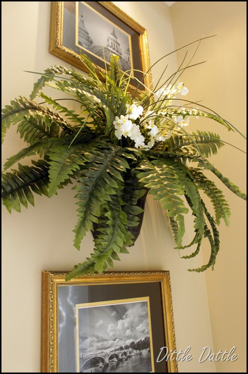 Foyer decorating