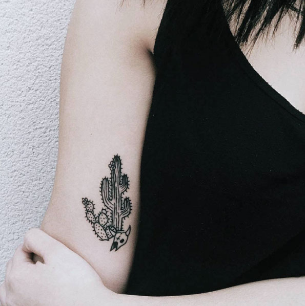 Este minimalista cactus o projeto da tatuagem