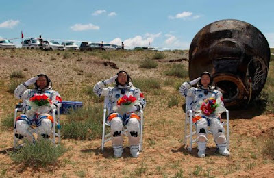 Primera mujer china en el espacio.-