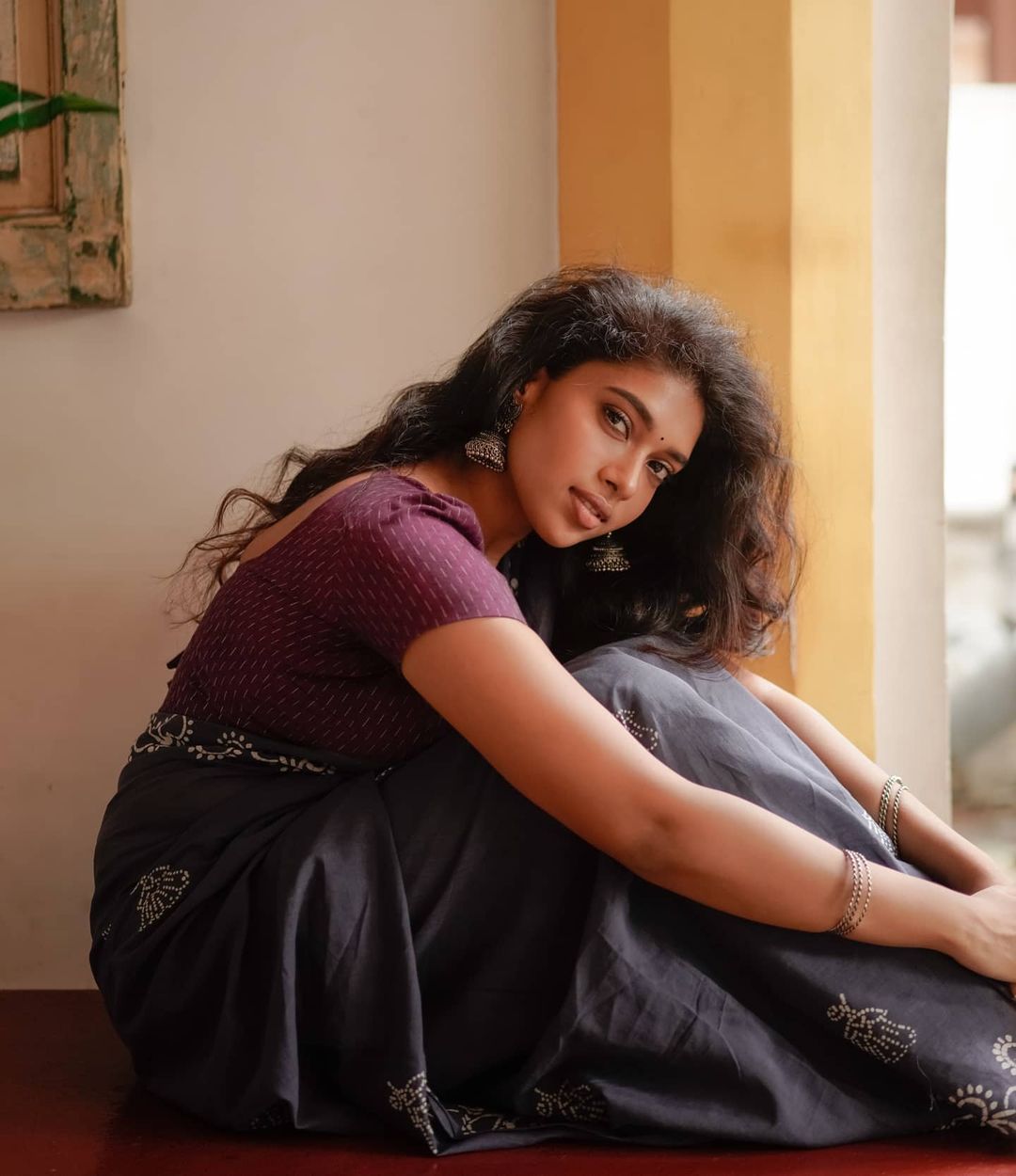 Dushara Vijayan Photoshoot in Saree