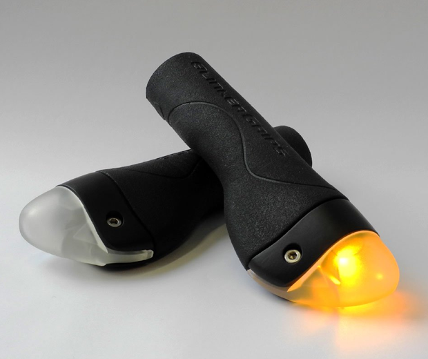 Blinker Grips - Bicycle grips with battery powered LED indicator lights