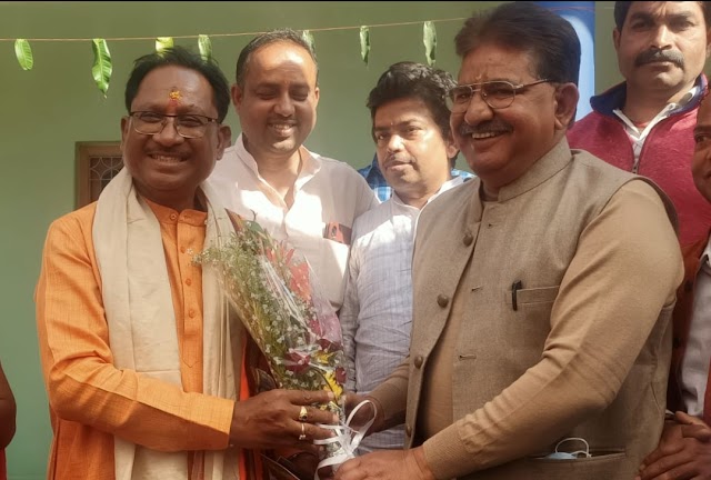 खबर पत्रवार्ता : ऐसे चमकेगा जशपुर,बनेगा छत्तीसगढ़ का सिरमौर,सीएम "साय और रॉय" की जोड़ी से होगा जशपुर का भाग्योदय,बदलने वाली है जशपुर की तस्वीर,मास्टर प्लान तैयार,क्या है आने वाले पांच वर्षो का खाका,देखिए सिर्फ पत्रवार्ता पर   