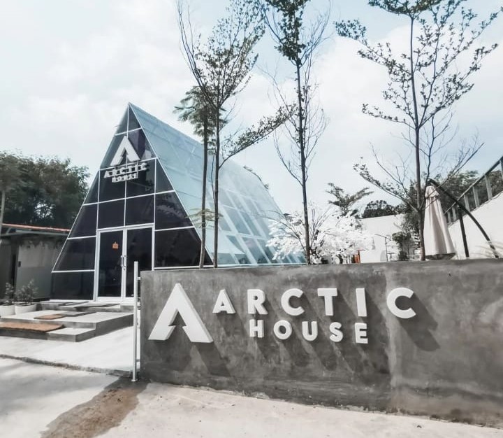 ARCTIC HOUSE Jakarta Barat Lokasi dan Harga Menu