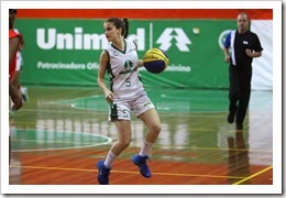 Elissa Saiz acertou chute de 3 pontos a 5 segundos do final - Foto Zaramelo Jr