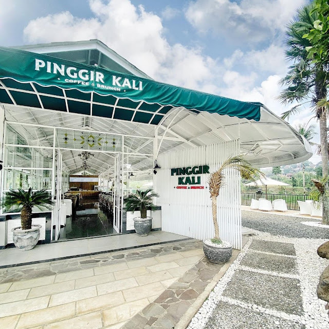 Lokasi dan Harga Menu Pinggir Kali Coffee & Brunch Bogor