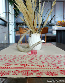 table runner, Christmas, DIY, ideas, Christmas towels, Christmas decor, http://bec4-beyondthepicketfence.blogspot.com/2015/11/12-days-of-christmas-day-5-table-runner.html