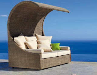 wicker outdoor furniture