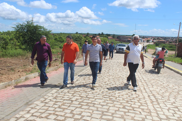 Ao lado do Prefeito Juninho Alves, Deputado Beto Rosado cumpre agenda em Caraúbas