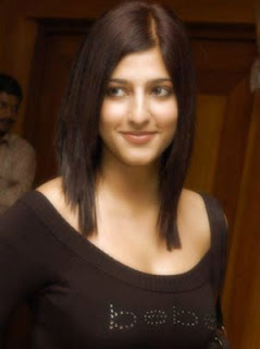 Hot Shruti Hassan Photos