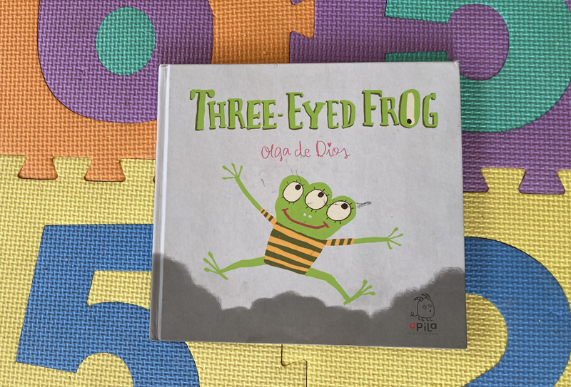 Three eyes frog