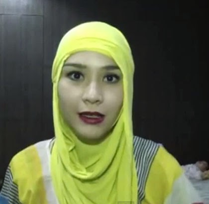 Simpli Jilbab: Zaskia Adya Mecca : Tutorial Hijab