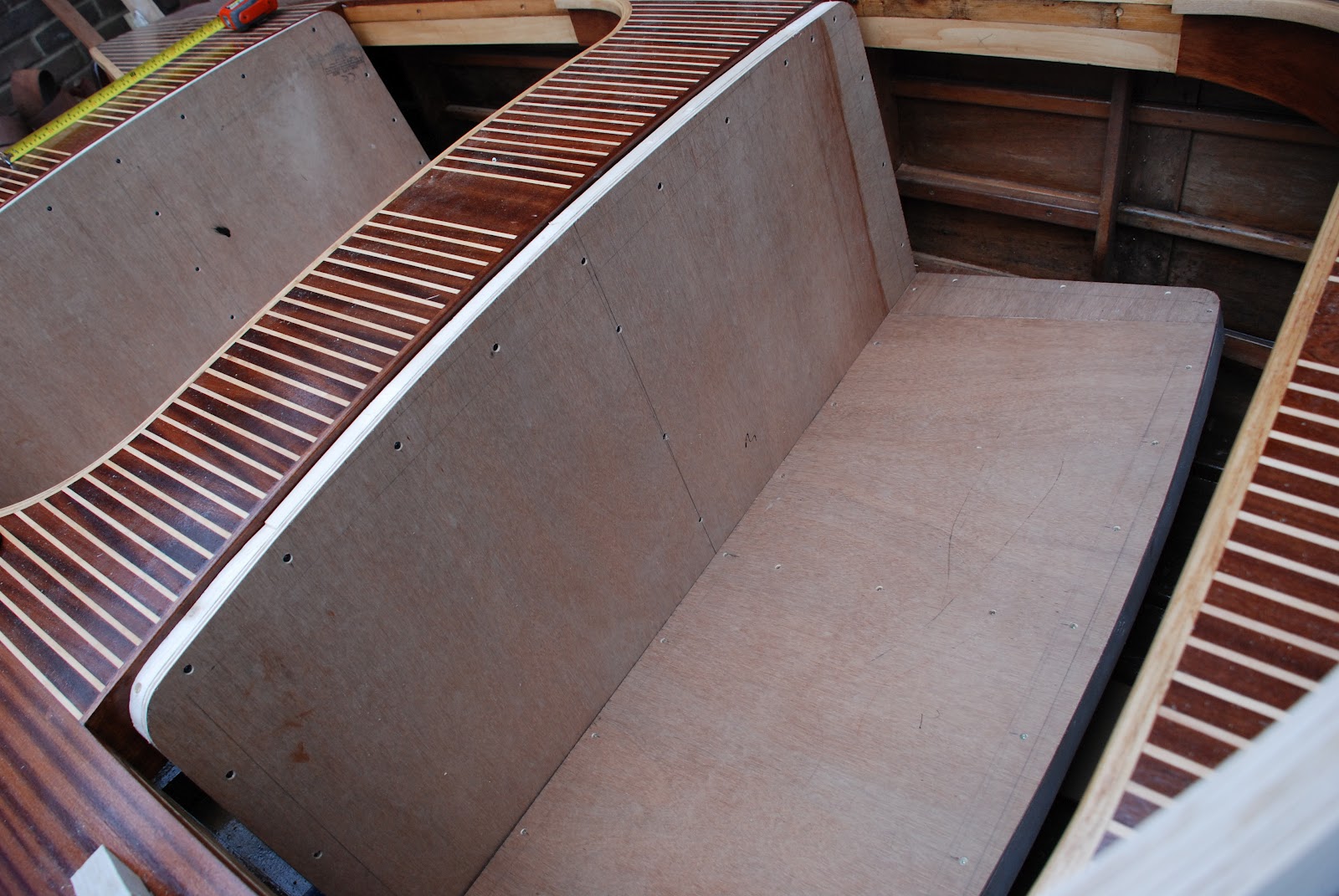 my wooden speed boat build: Bench seats